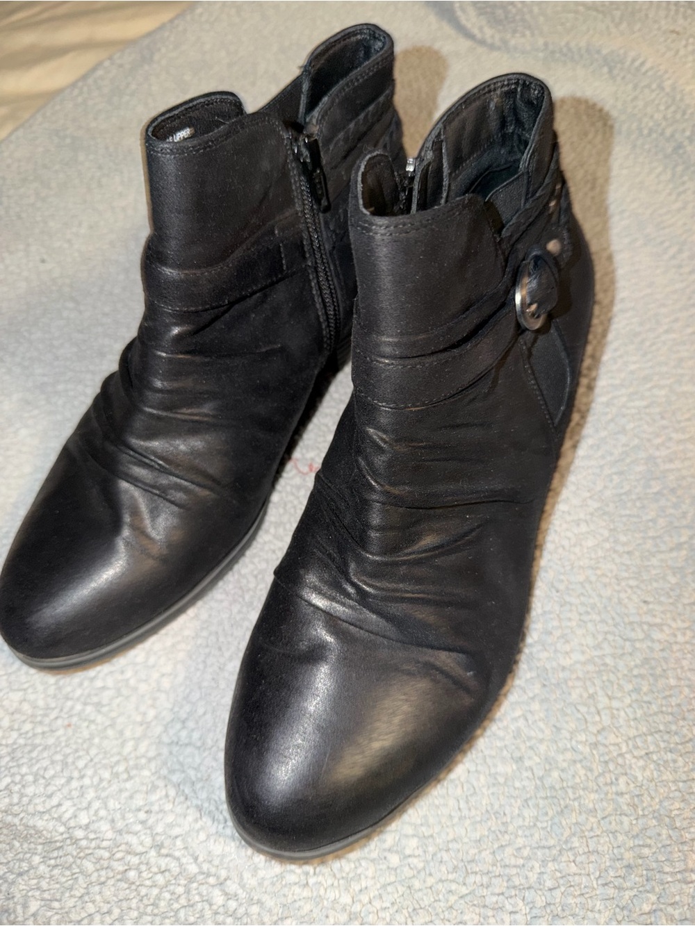 Yuu Black  Ankle Booties with Decorative Buckle